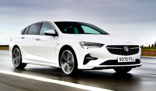 Vauxhall Insignia 1.5 diesel - front